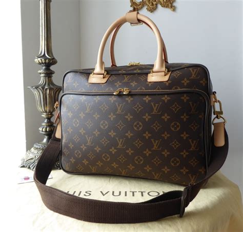 louis vuitton icare monogram|LOUIS VUITTON Monogram Icare Bag 1486324 .